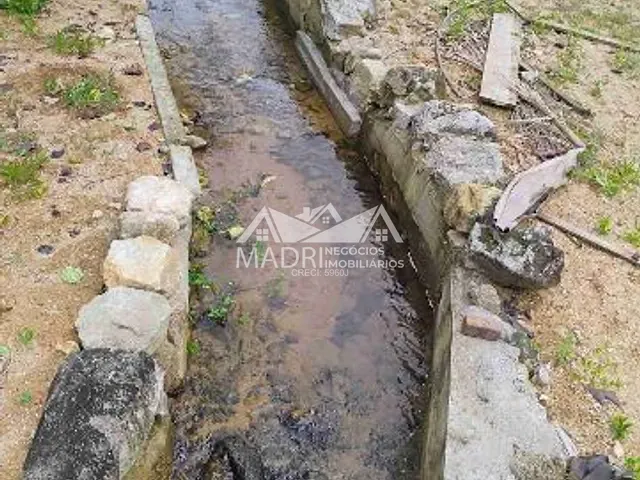 Sítio com 80000m² 2 quartos e 1 banheiro, à venda, no bairro Garcia  em Angelina