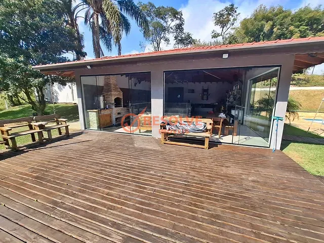 Sítio com 25400m² 6 quartos e 7 banheiros, à venda, no bairro Lagoa Nova em Guararema