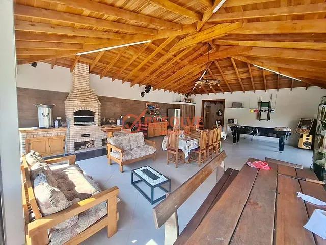 Sítio com 25400m² 6 quartos e 7 banheiros, à venda, no bairro Lagoa Nova em Guararema