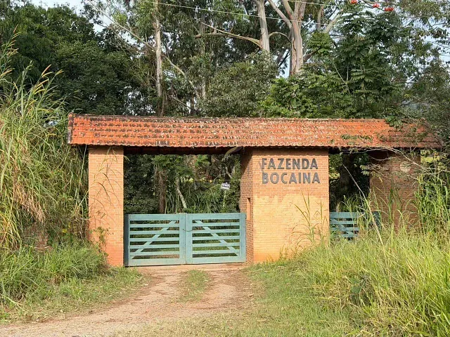Sítio com 30000m², à venda, no bairro Barrocão em Piracaia