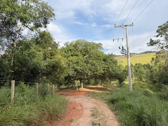 Sítio com 30000m², à venda, no bairro Cravorana em Piracaia