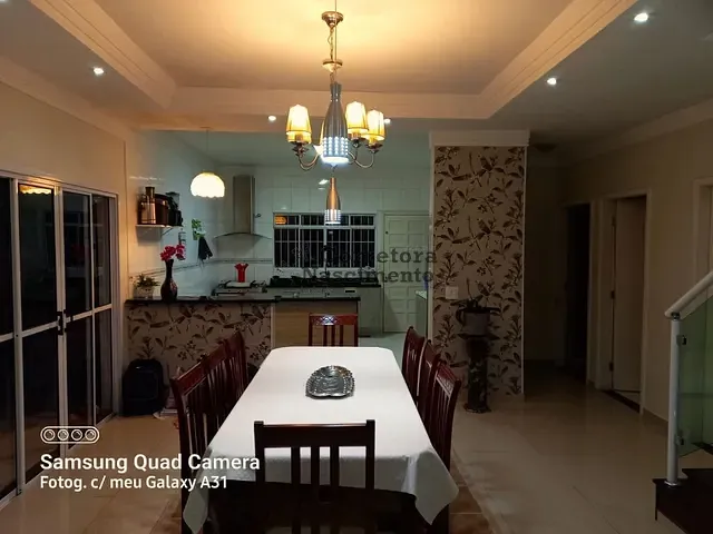 Sítio com 3300m² 3 quartos e 8 banheiros, à venda, no bairro Condomínio Lagoinha em Jacareí