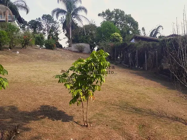 Sítio com 3300m² 3 quartos e 8 banheiros, à venda, no bairro Condomínio Lagoinha em Jacareí