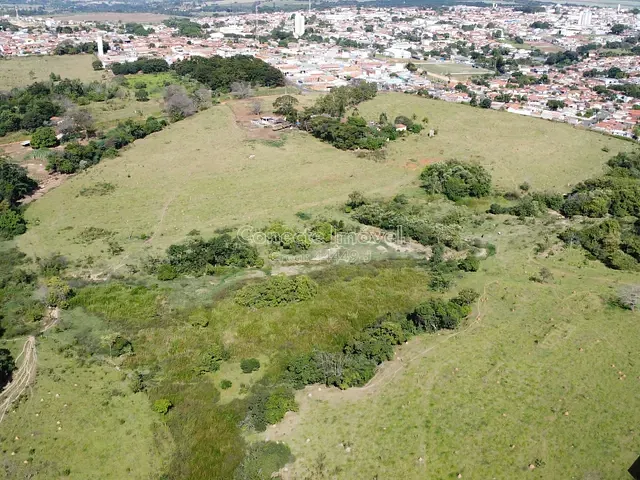 Sítio com 185130m², à venda, no bairro Área Rural de Santo Antônio de Posse em Santo Antônio de Posse