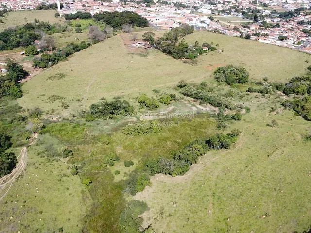 Sítio com 185130m², à venda, no bairro Área Rural de Santo Antônio de Posse em Santo Antônio de Posse