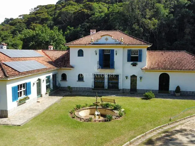Sítio com 106587m² 5 quartos e 8 banheiros, à venda, no bairro Prata em Teresópolis
