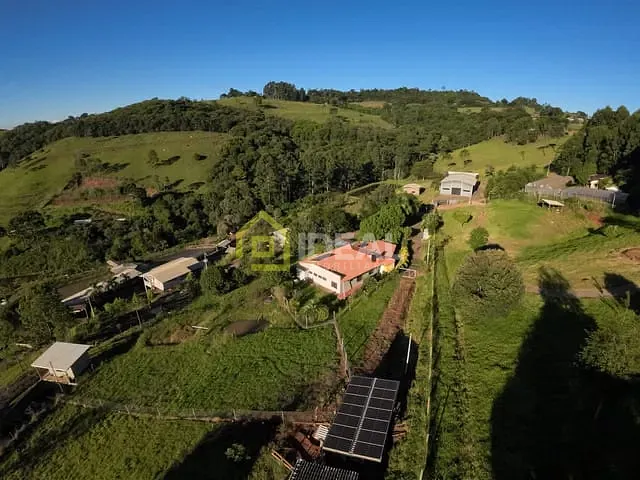Sítio com 7000m² 3 quartos e 4 banheiros, à venda, no bairro Área Rural de Concórdia em Concórdia