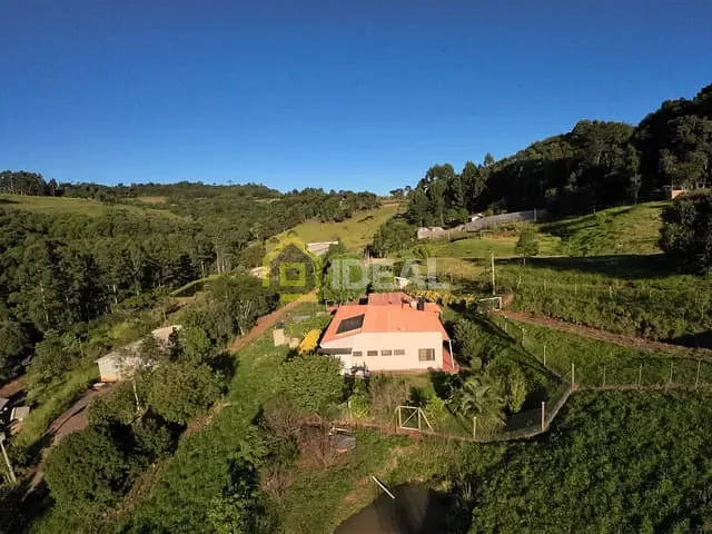 Sítio com 7000m² 3 quartos e 4 banheiros, à venda, no bairro Área Rural de Concórdia em Concórdia