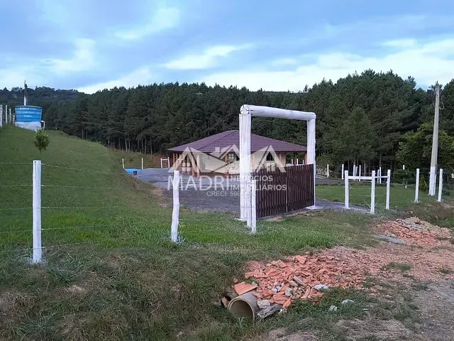 Sítio com 30000m² 3 quartos e 1 banheiro, à venda, no bairro Alfredo Wagner em Alfredo Wagner