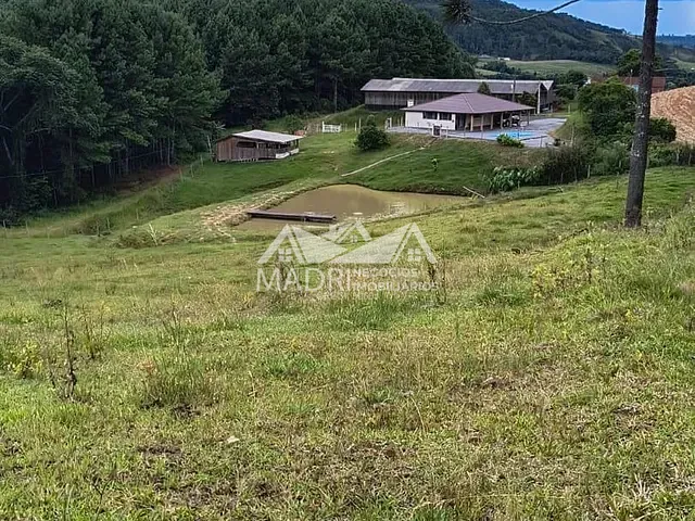 Sítio com 30000m² 3 quartos e 1 banheiro, à venda, no bairro Alfredo Wagner em Alfredo Wagner
