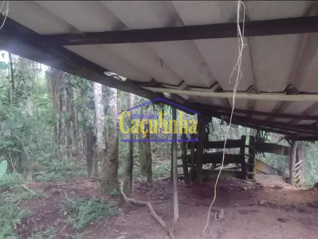 Sítio com 1m², à venda, no bairro Zona Rural em Piraí