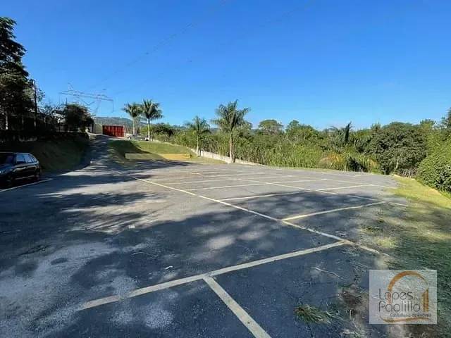 Sítio com 17000m² 30 quartos e 30 banheiros, à venda, no bairro Mato Dentro em Mairiporã