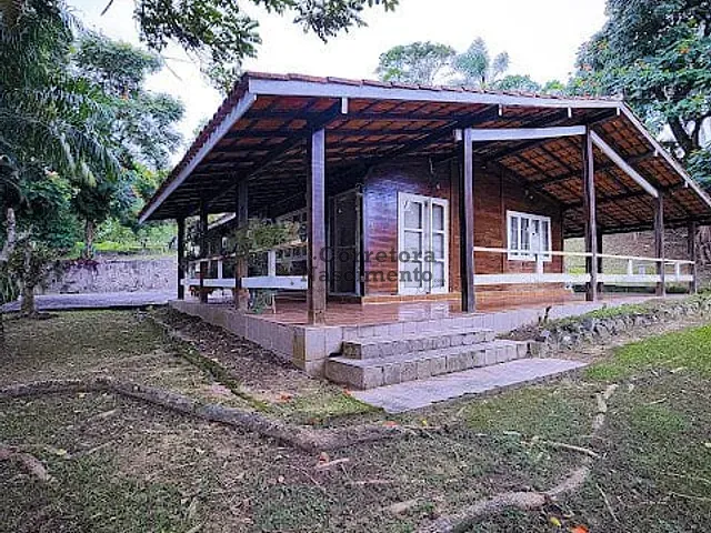 Sítio com 3345m² 3 quartos e 2 banheiros, à venda, no bairro Condomínio Lagoinha em Jacareí