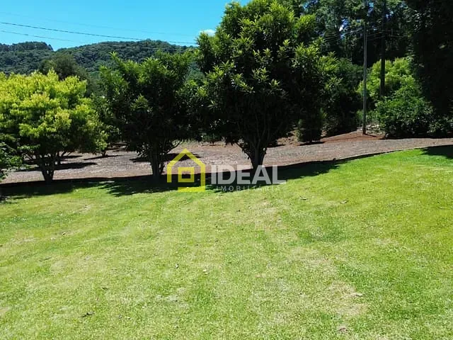 Sítio com 30000m² 2 quartos e 3 banheiros, à venda, no bairro Área Rural de Concórdia em Concórdia