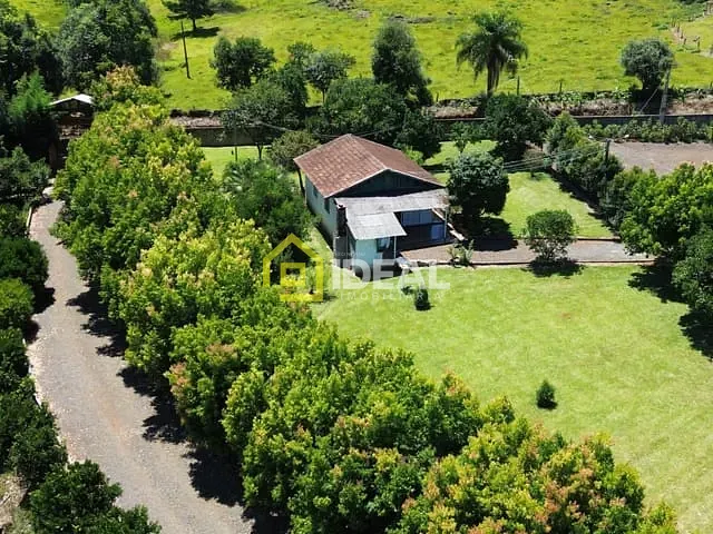Sítio com 30000m² 2 quartos e 3 banheiros, à venda, no bairro Área Rural de Concórdia em Concórdia