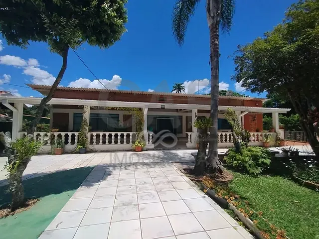 Sítio com 20000m² 3 quartos e 4 banheiros, à venda, no bairro Chácaras Long Island em Jaguariúna