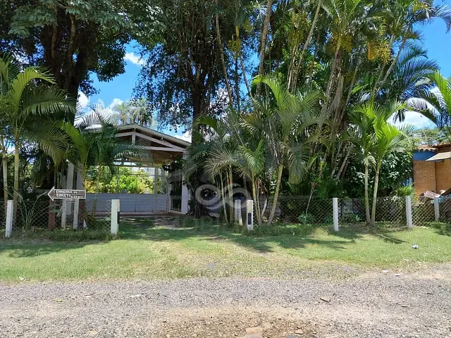 Sítio com 20000m² 3 quartos e 4 banheiros, à venda, no bairro Chácaras Long Island em Jaguariúna