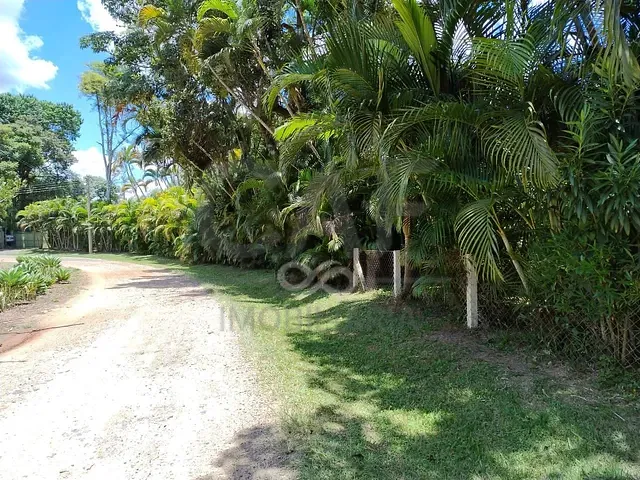 Sítio com 20000m² 3 quartos e 4 banheiros, à venda, no bairro Chácaras Long Island em Jaguariúna