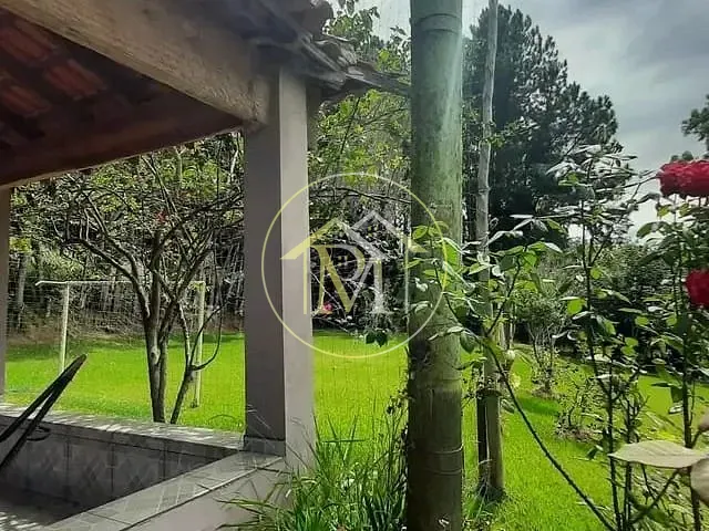 Sítio com 72600m² 5 quartos e 3 banheiros, à venda, no bairro Centro em Itapetininga
