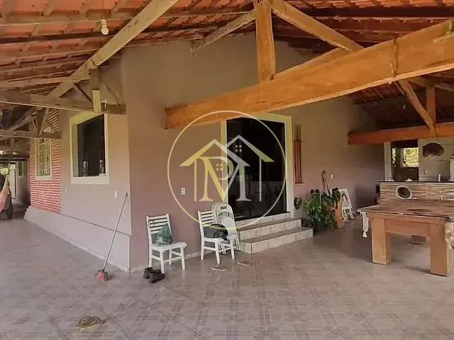 Sítio com 72600m² 5 quartos e 3 banheiros, à venda, no bairro Centro em Itapetininga