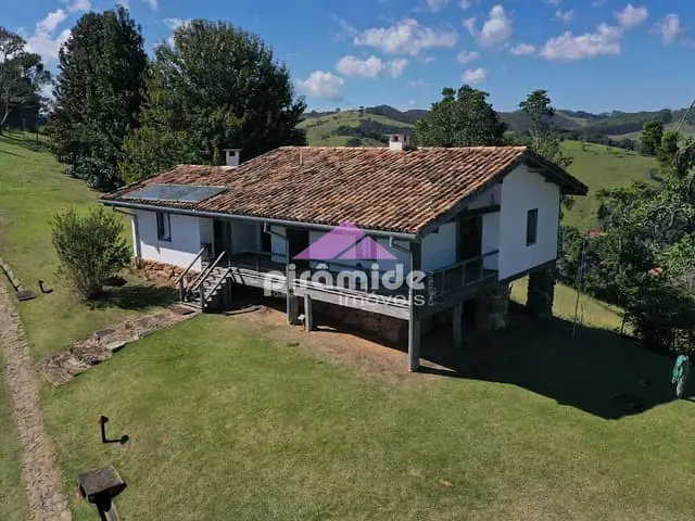 Sítio com 290000m² 4 quartos e 5 banheiros, à venda, no bairro Borda Do Campo em Cunha