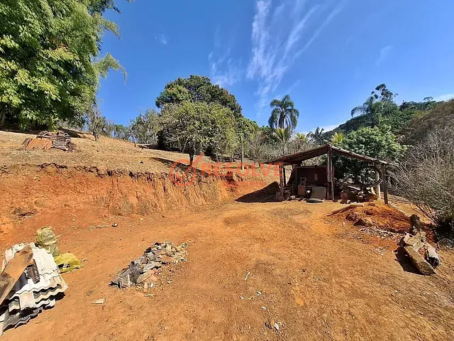 Sítio com 35000m² 2 quartos e 1 banheiro, à venda, no bairro Freguesia da Escada em Guararema