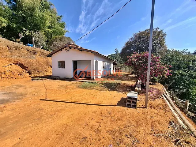 Sítio com 35000m² 2 quartos e 1 banheiro, à venda, no bairro Freguesia da Escada em Guararema