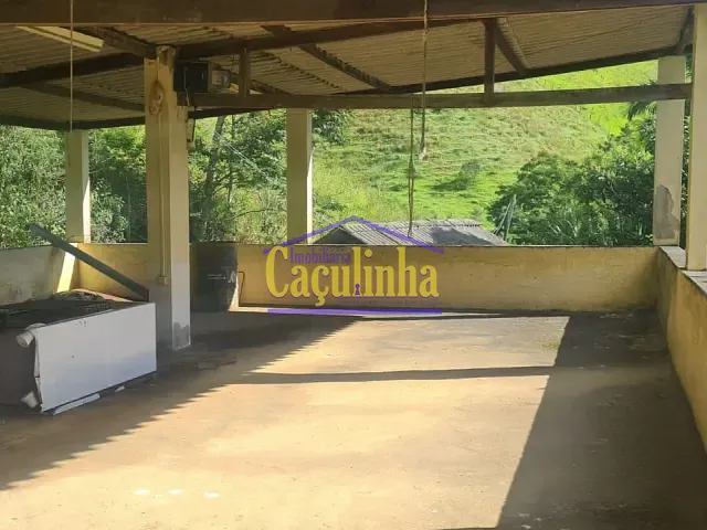 Sítio com 85500m², à venda, no bairro Ipiabas em Barra do Piraí
