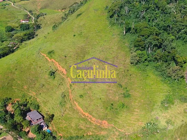 Sítio com 85500m², à venda, no bairro Ipiabas em Barra do Piraí