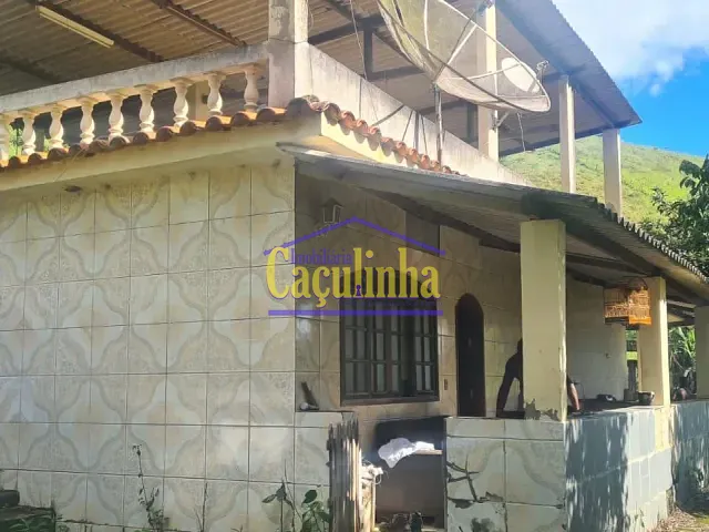 Sítio com 85500m², à venda, no bairro Ipiabas em Barra do Piraí