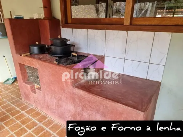 Sítio com 461700m² 4 quartos e 3 banheiros, à venda, no bairro Bro Guaranjanga em Cunha