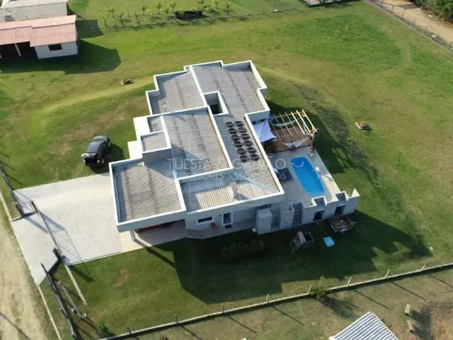 Sítio 5 quartos e 3 banheiros, à venda, no bairro Guajuvira em Araucária