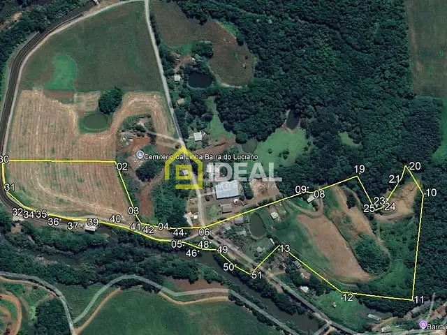 Sítio com 91568m² 5 quartos e 2 banheiros, à venda, no bairro Interior em Peritiba