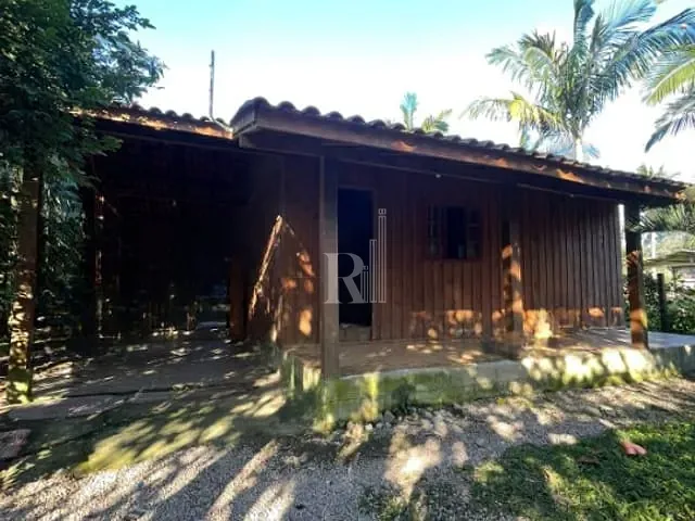 Sítio com 2280m² 3 quartos e 1 banheiro, à venda, no bairro Sertão Santa Luzia em Tijucas