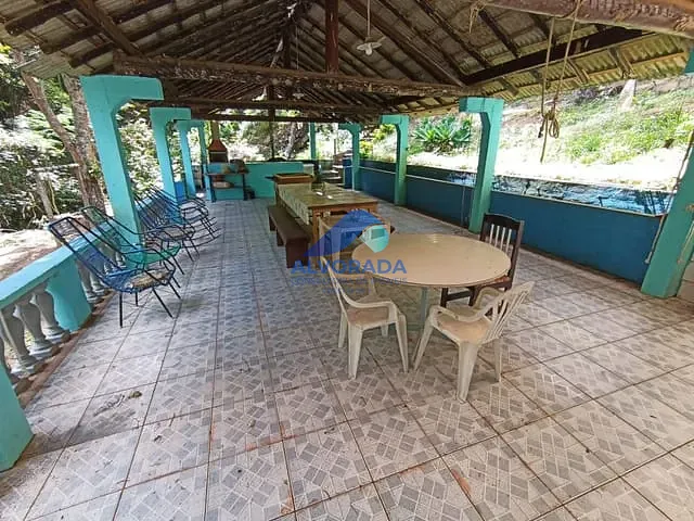 Sítio com 40600m² 2 quartos e 2 banheiros, à venda, no bairro dos Francos em Jambeiro