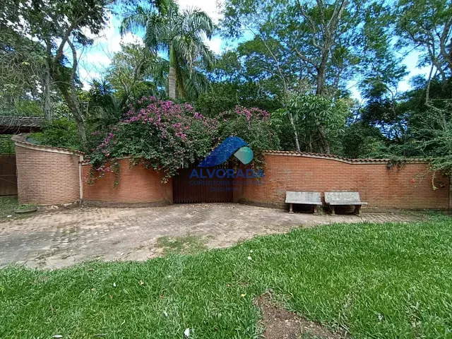 Sítio com 40600m² 2 quartos e 2 banheiros, à venda, no bairro dos Francos em Jambeiro