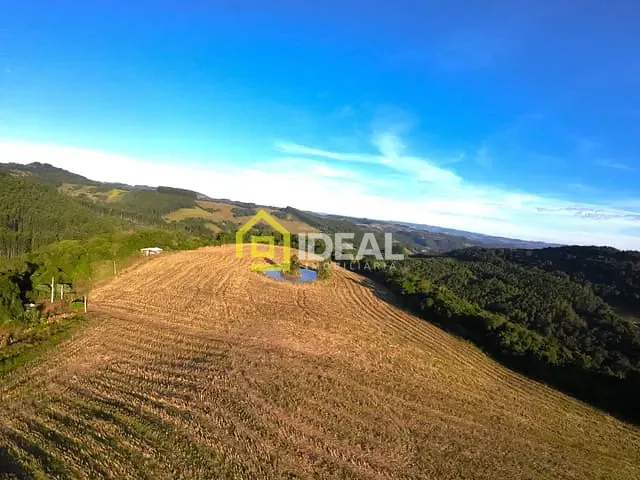 Sítio com 23168m², à venda, no bairro Presidente Kennedy em Concórdia