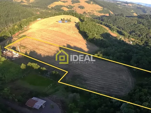 Sítio com 23168m², à venda, no bairro Presidente Kennedy em Concórdia