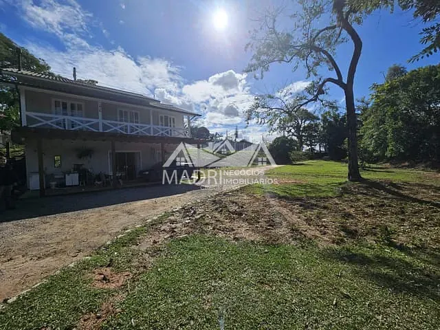 Sítio com 2890m² 4 quartos e 2 banheiros, à venda, no bairro Guarda do Cubatão em Palhoça