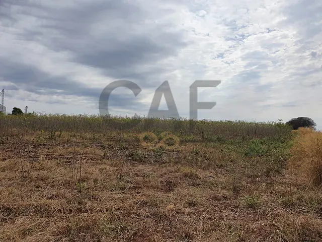 Sítio com 49676m², à venda, no bairro Pederneiras em Mogi Mirim