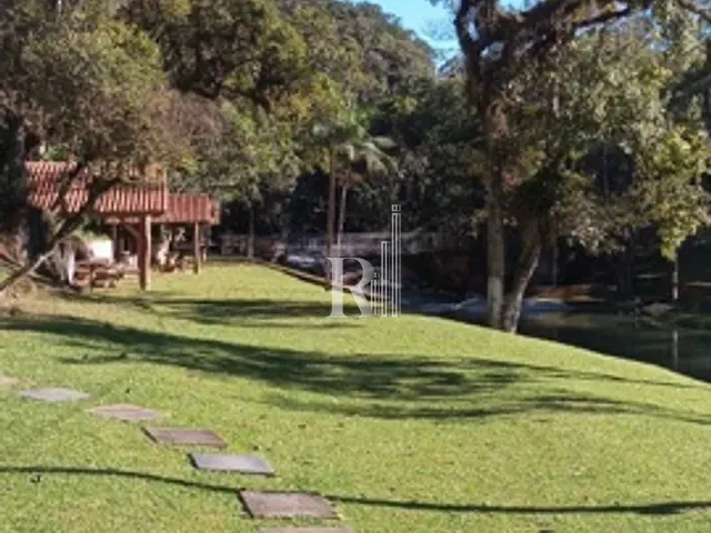 Sítio 10 quartos e 12 banheiros, à venda ou para alugar, no bairro Campo Novo em Tijucas