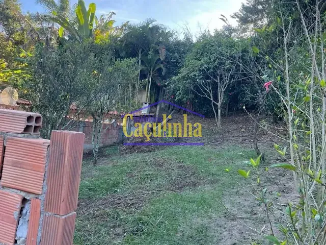 Sítio com 1770m², à venda, no bairro Ipiranga em Vassouras