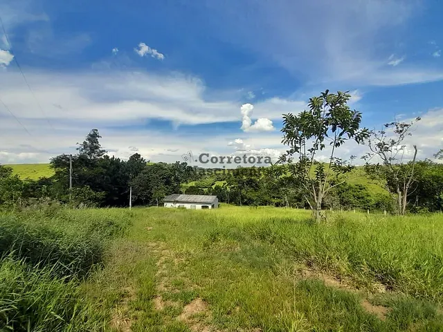 Sítio com 96800m², à venda, no bairro Conjunto Residencial Vinte e Dois de Abril em Jacareí
