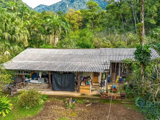 Sítio com 633402m² 3 quartos e 1 banheiro, à venda, no bairro Fartura em Morretes