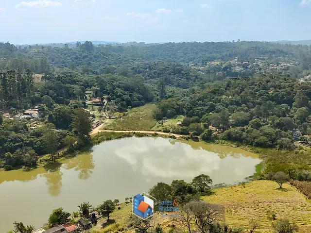 Sítio com 8030m², à venda, no bairro Chácaras Pouso Alegre em Mairinque