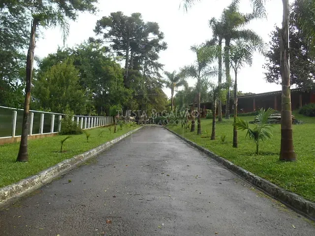 Sítio com 1m² 3 quartos e 6 banheiros, à venda, no bairro Campo Largo da Roseira em São José Dos Pinhais