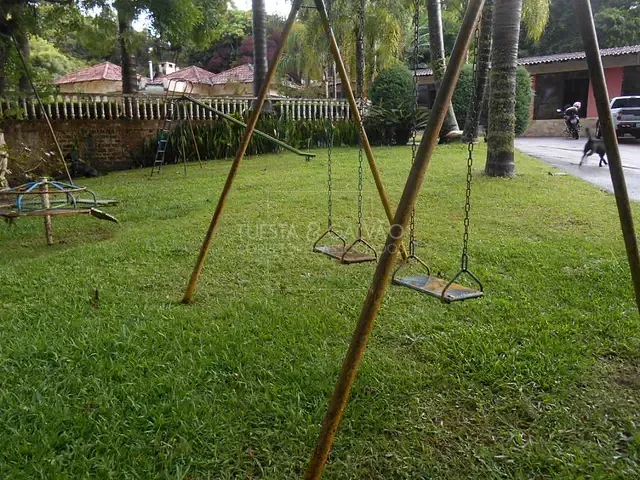Sítio com 1m² 3 quartos e 6 banheiros, à venda, no bairro Campo Largo da Roseira em São José Dos Pinhais