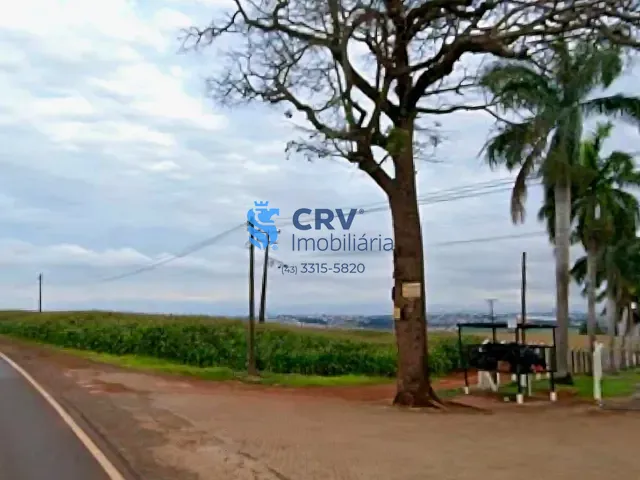 Sítio com 72116m², à venda, no bairro Centro em Warta