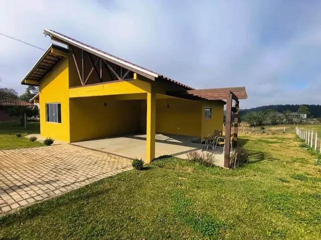 Sítio 3 quartos e 2 banheiros, para alugar, no bairro Borda Do Campo em São José Dos Pinhais