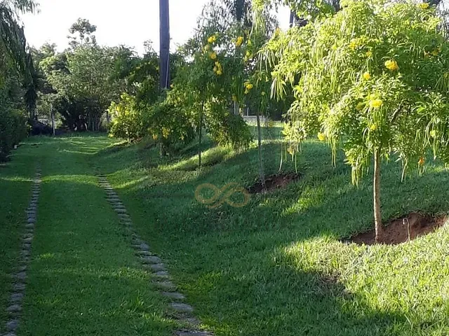 Sítio com 25757m² 5 quartos e 4 banheiros, à venda, no bairro Pederneiras em Mogi Mirim
